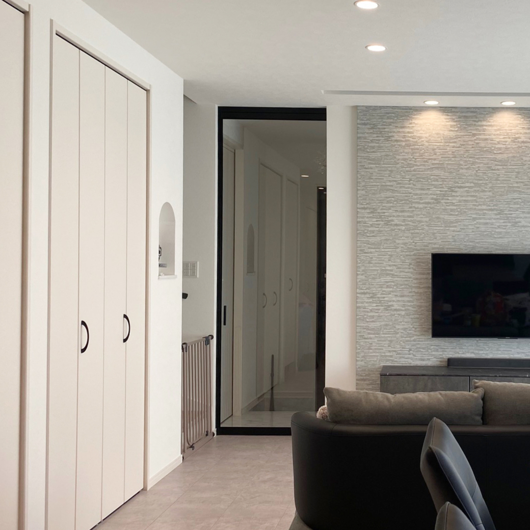 【ドア】〜空間を印象づける、はじまりの一枚〜